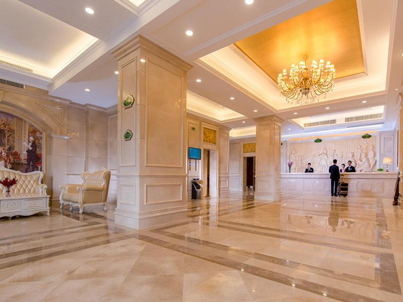 Vienna Hotel Shenzhen Shuiku New Village Exterior foto